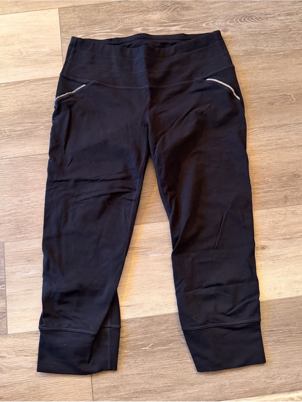 Athleta Black Relay Capri Leggings - Size M